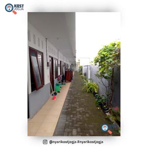 info kost putri jogja upn amikom seturan kamar 166 2