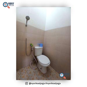 info kost putri jogja upn amikom seturan kamar 166 5